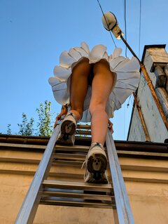 Panie puszczać zawsze przodem!