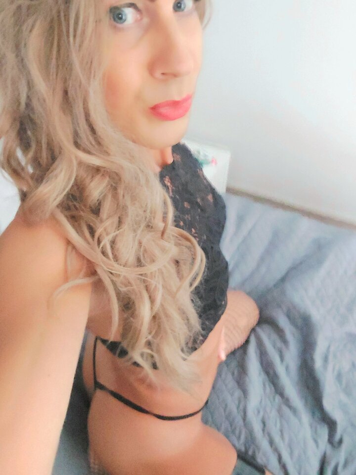 1000057240.jpg - Elizalady26