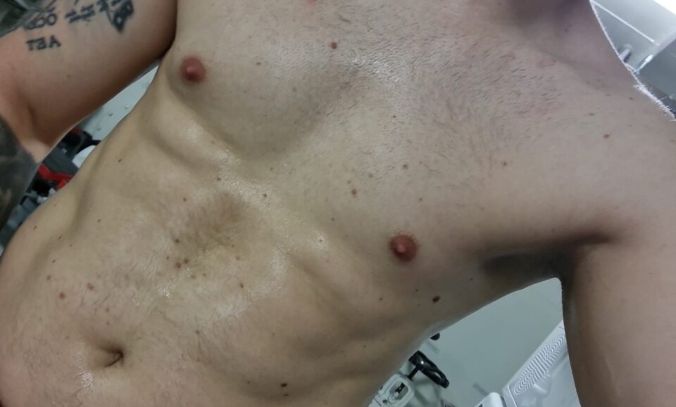 Screenshot_20240716_222052_WhatsApp.jpg - FantasyParka