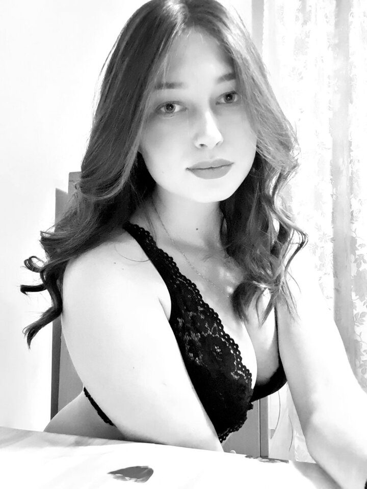 65E6E9B5-1710-4204-9B1D-C273A40DA1EB.jpeg - oliwkitty