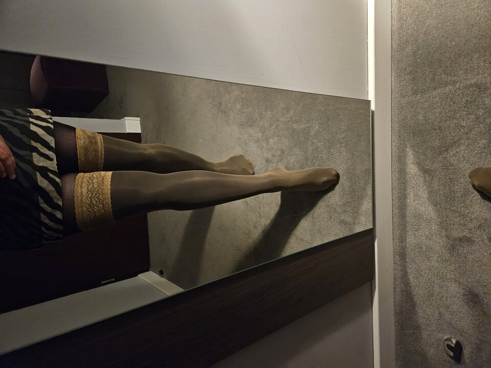 1000020137.jpg - KinkyII40