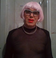 szmineczkatrans Jestem Suką do oralu i analu tel.512721685