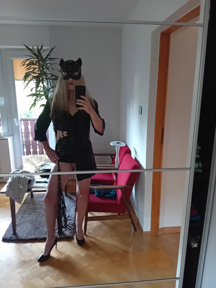 1000035890.jpg - sylviacrossdress