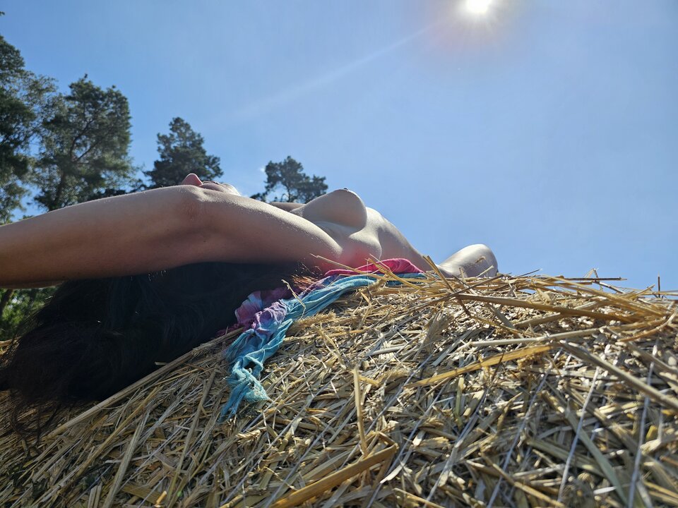 1000018710.jpg - Sex_life