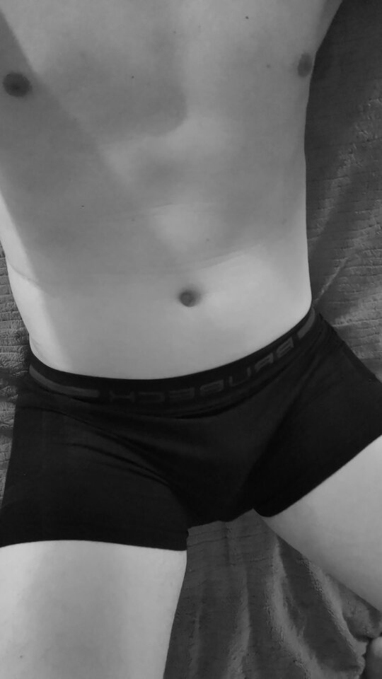 hello_edit_49335228415908.jpg - LukeGallagher