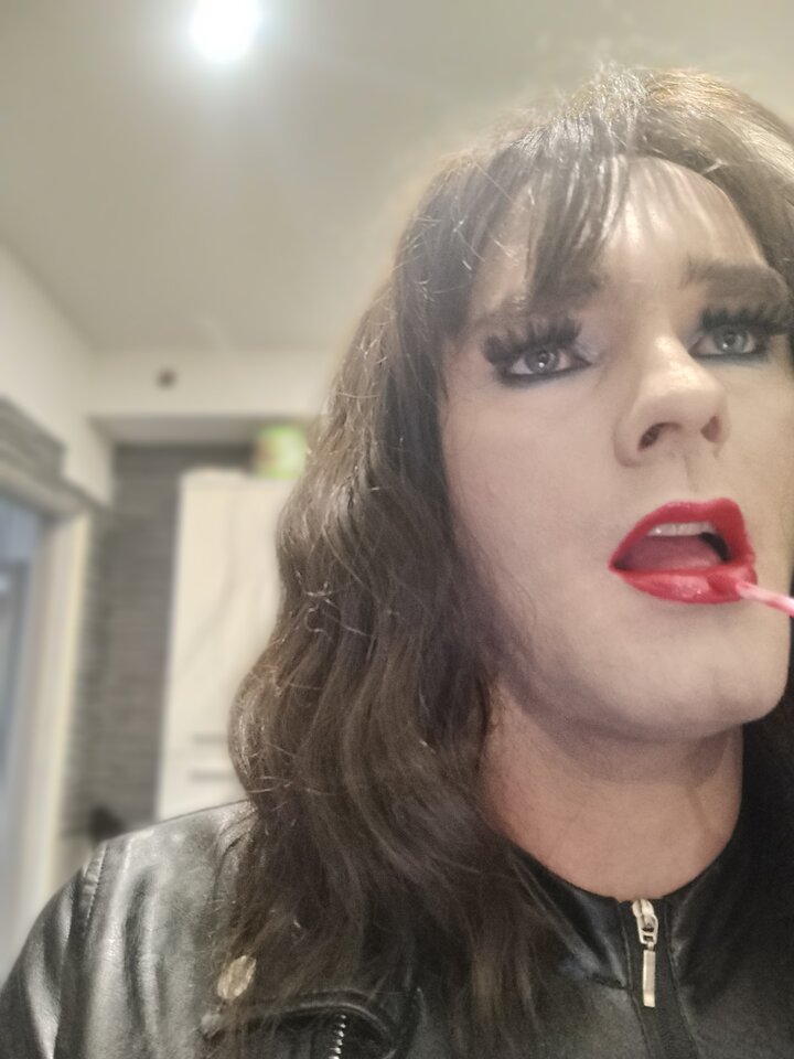 Tylko usta i gotowa - EdytkaCross