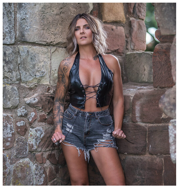 50m.jpg - metalcfcouple