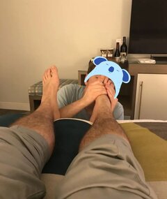 Screenshot_20220618-173314_Grindr.jpg