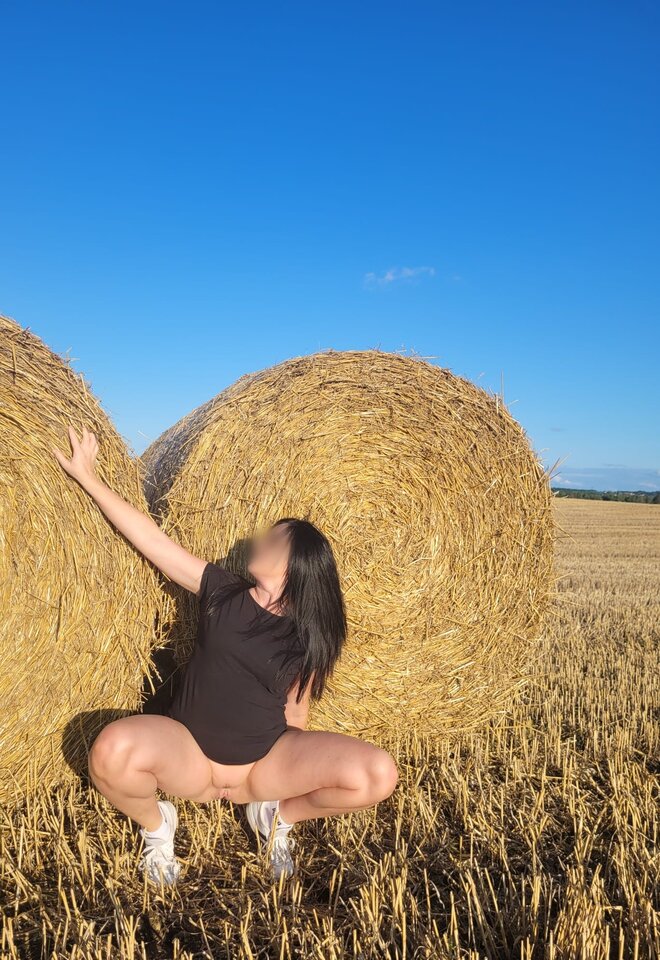 1000017828.jpg - Hagparka