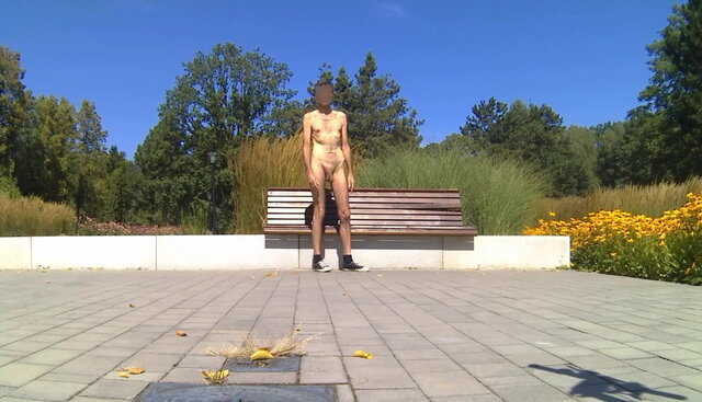 PARK ŚLĄSKI - ławka przy kapeluszu 20240731_1049.mp4_snapshot - Krzysztof_cfnm