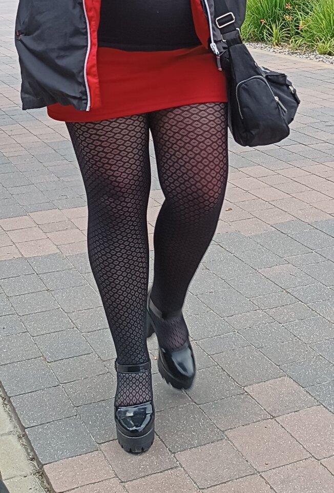 Idziemy?👠👍❓ - Zona_lubi_przy_mezu