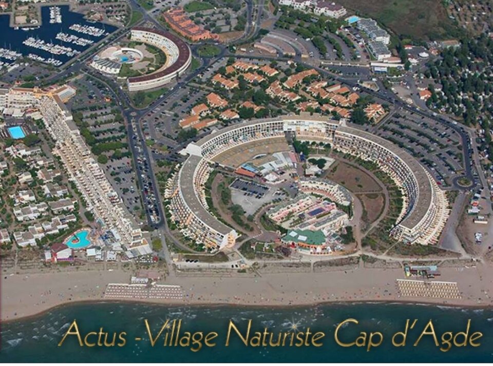 1000121304.jpg - Zosia_Samosia_Londyn_CapDagde