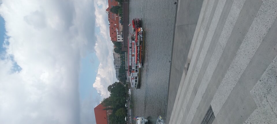 1000044046.jpg - RealnieAtrakcyjniOni