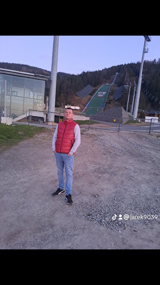 6de7b4819ca342267cce38f615f27a04_0.jpeg - jarek2019