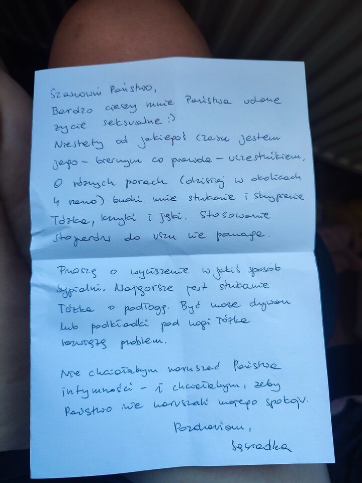 Biedni sąsiedzi, myślicie, że chcą do nas dołączyć? 🤭 - VictoriaN