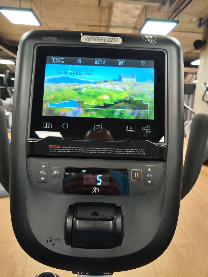 2024-08-1420.31.598113315370908595638.jpg - tom6970