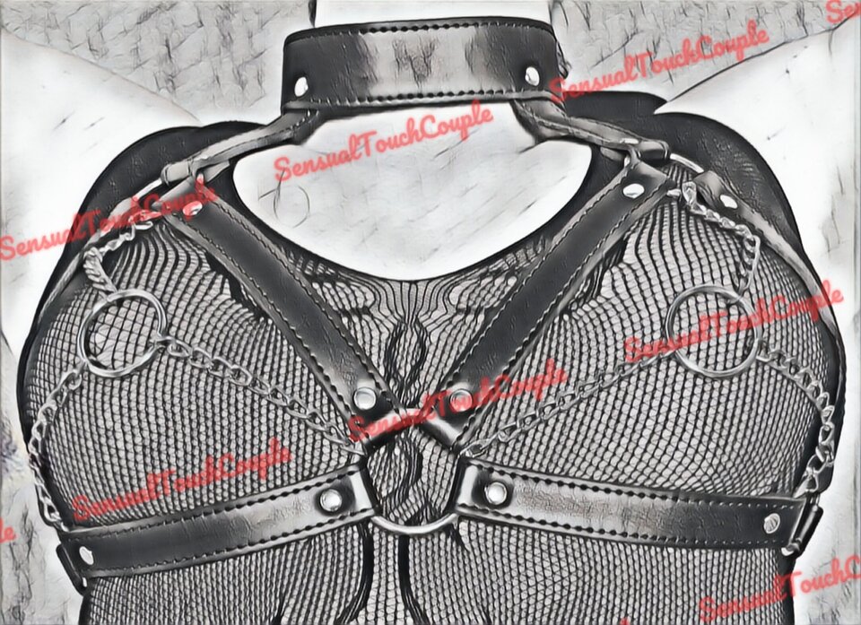 Nowy strój roboczy.jpg - SensualTouchCouple