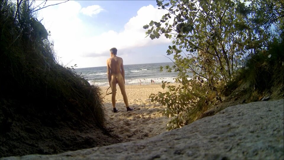 REWAL - plaża 1.mp4_snapshot_00.13.244.jpg - Krzysztof_cfnm