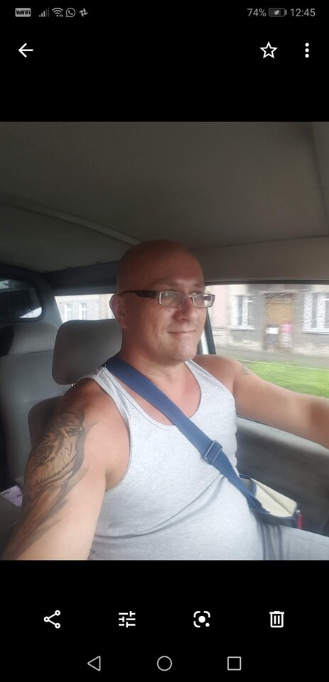 Screenshot_20200405_124525_com.google.android.apps.photos.jpg - Maks66