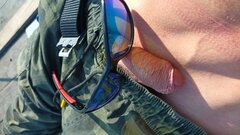 Słoneczko go oślepia