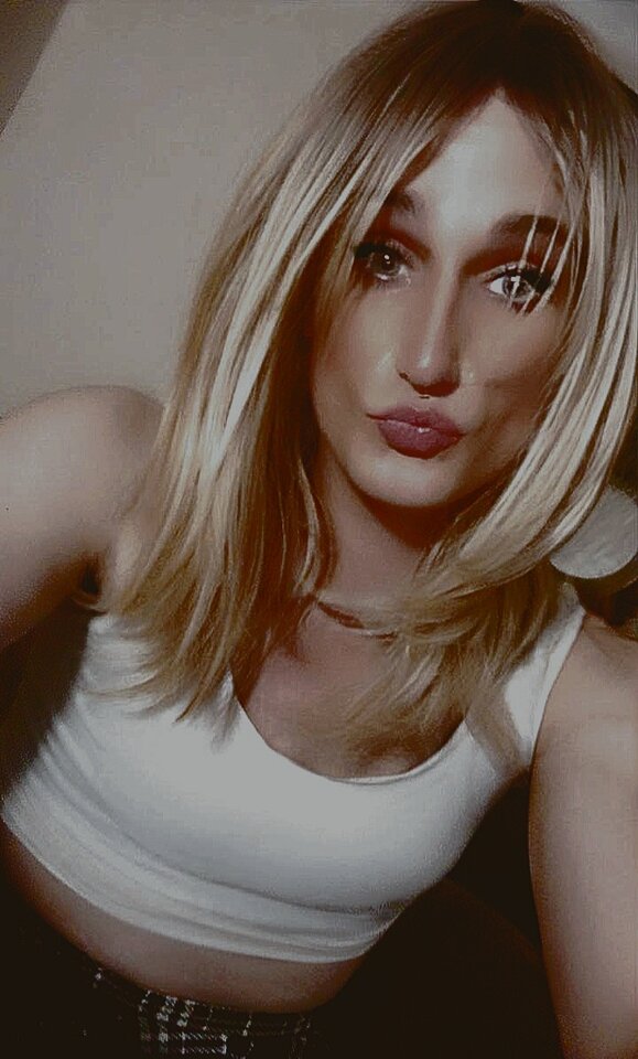 Snapchat-2042379972.jpg - Samanta_cuteblondii