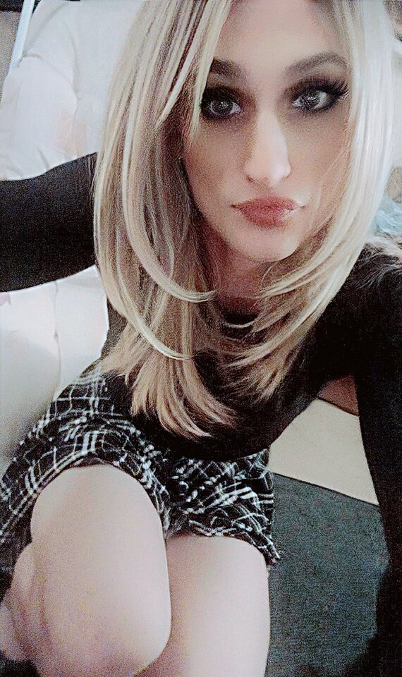 Snapchat-1671540373.jpg - Samanta_cuteblondii