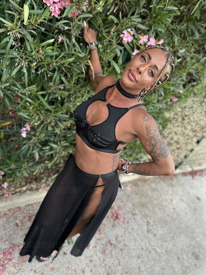 Black Queen - KingAndQueenOfSwing