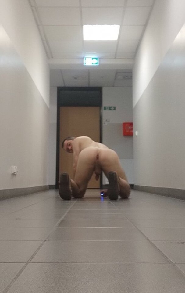 ZAPAKUJE MNIE KTOŚ DZIŚ W DUPE? - Zarobiony777