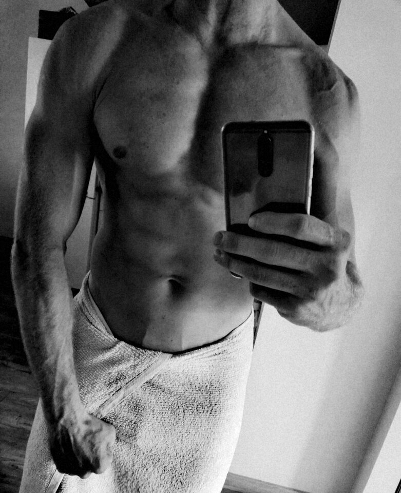 Świeżo po prysznicu 😈 - hiszpan_89