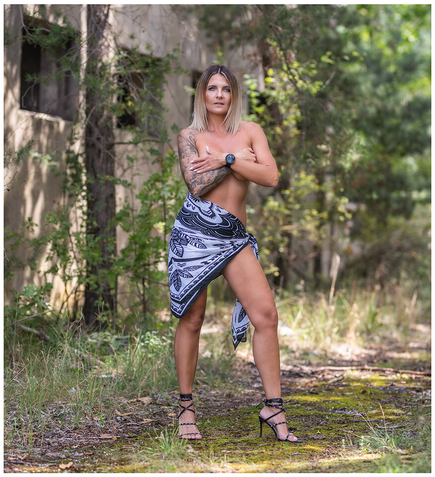 185m.jpg - metalcfcouple