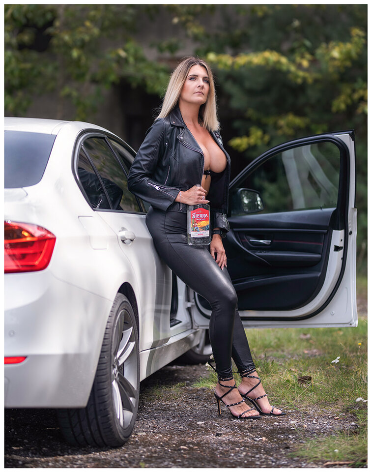 148m.jpg - metalcfcouple