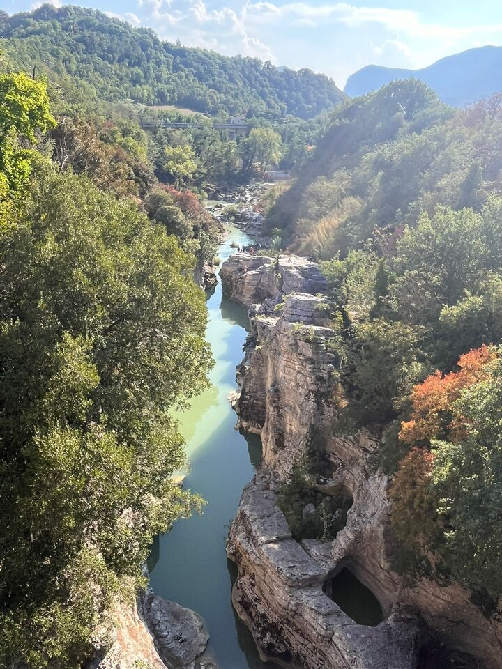 Kanion🏞 - _Flat_White_