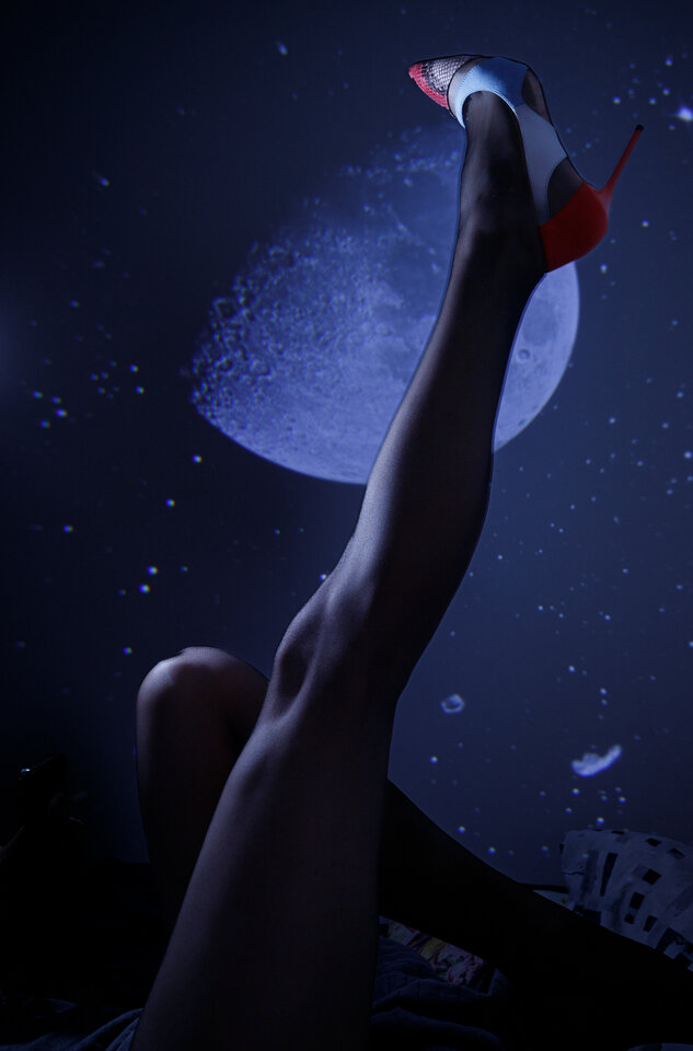 kosmos.jpg - szpilki_rajstopy