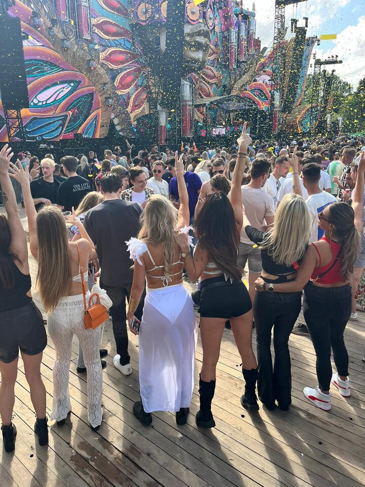 370566650_10161098418754166_2028946273835966029_n.jpg - raybeez80