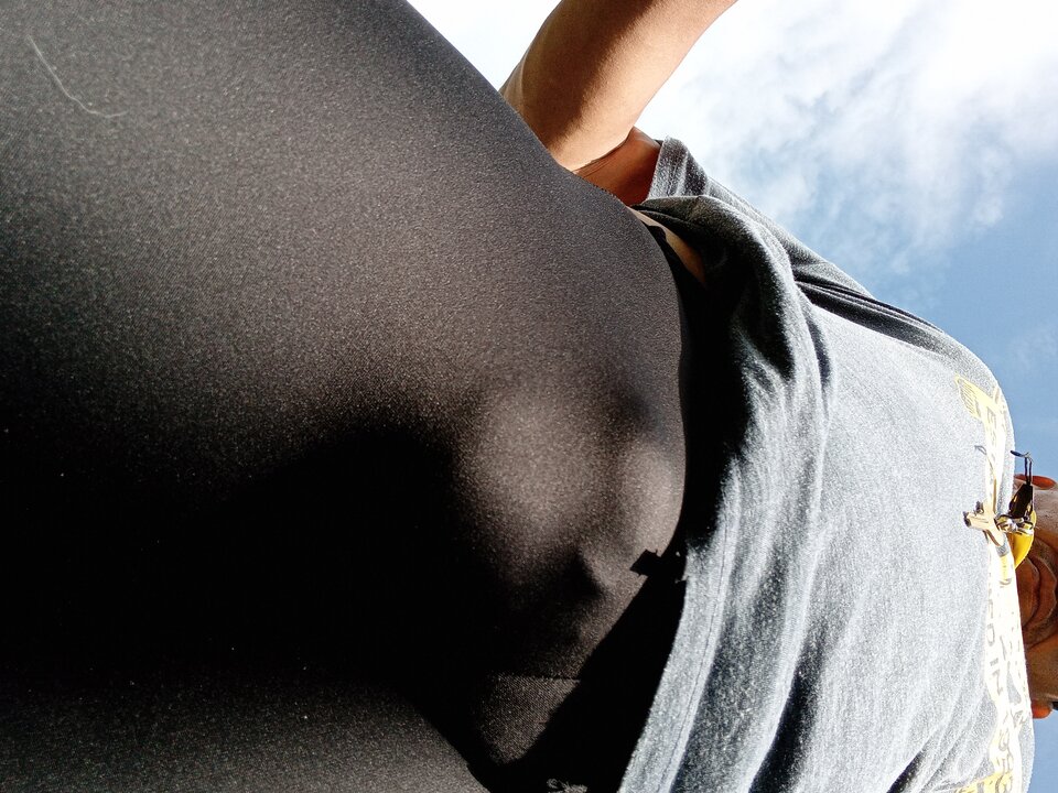 1000047133.jpg - lickemydick