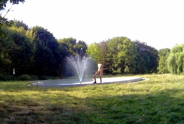 20240905_092944A.mp4_snapshot_01.15.524.jpg - Krzysztof_cfnm