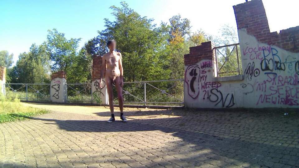 BYTOM - park mickiewicza 20240905_0952.mp4_snapshot_00.37.834.jp - Krzysztof_cfnm
