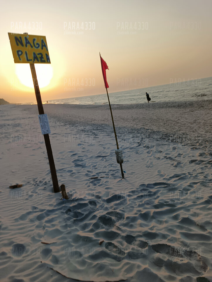 Już na nagiej plaży 😋😋 - para4330