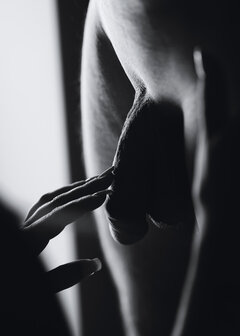 Kolejny raz... Dotyk.