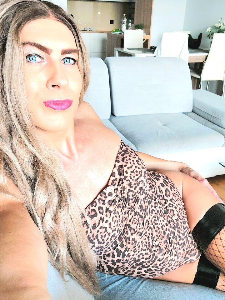 1000061687.jpg - Elizalady26