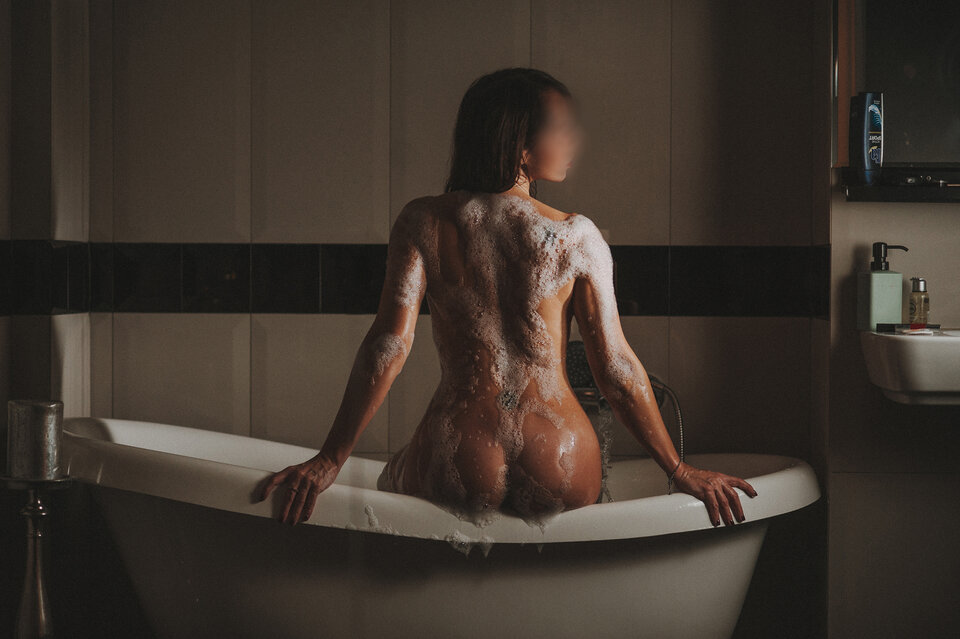 Bath time - sinner_in_me