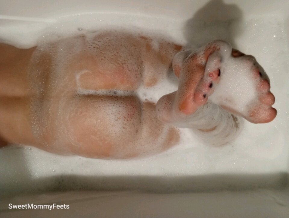 1726051329916.jpg - SweetMommyFeets1