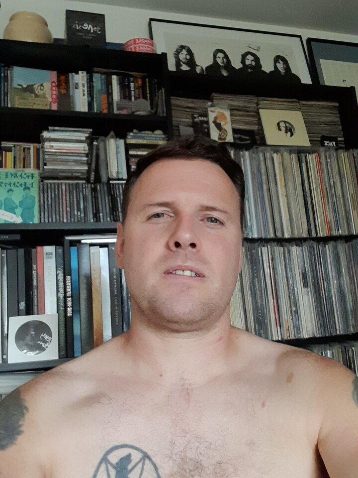 After 2 years the beard fell off again !! - Torth