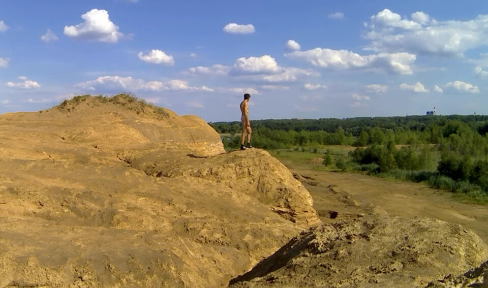 20230709_050431A.mp4_snapshot_01.09.356.jpg - Krzysztof_cfnm