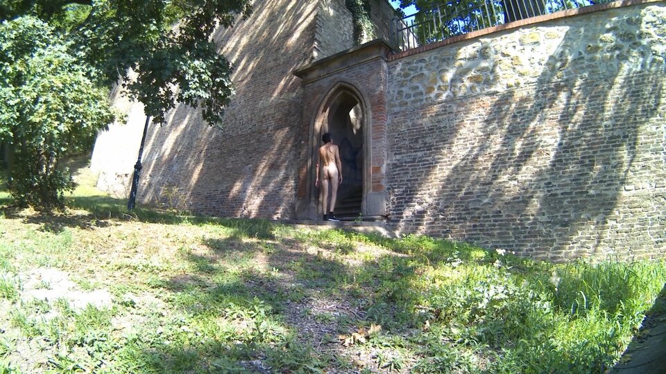 _113503A.mp4_snapshot_00.46.957.jpg - Krzysztof_cfnm