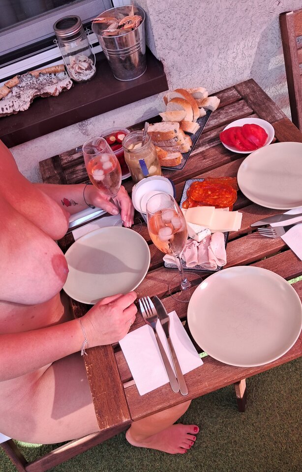 Brkfst.jpg - AiMplus1