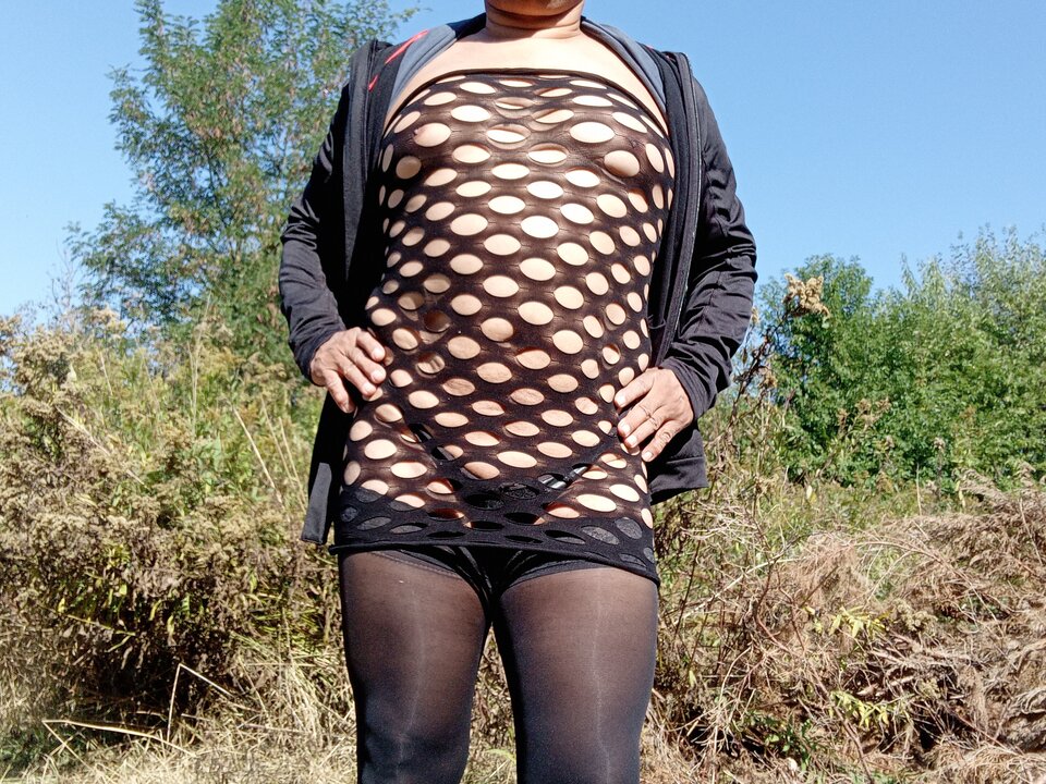 1000048527.jpg - lickemydick