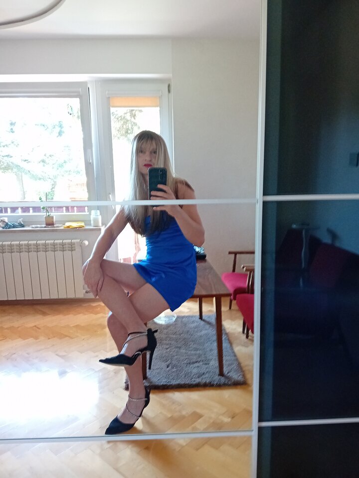 1000045049.jpg - sylviacrossdress