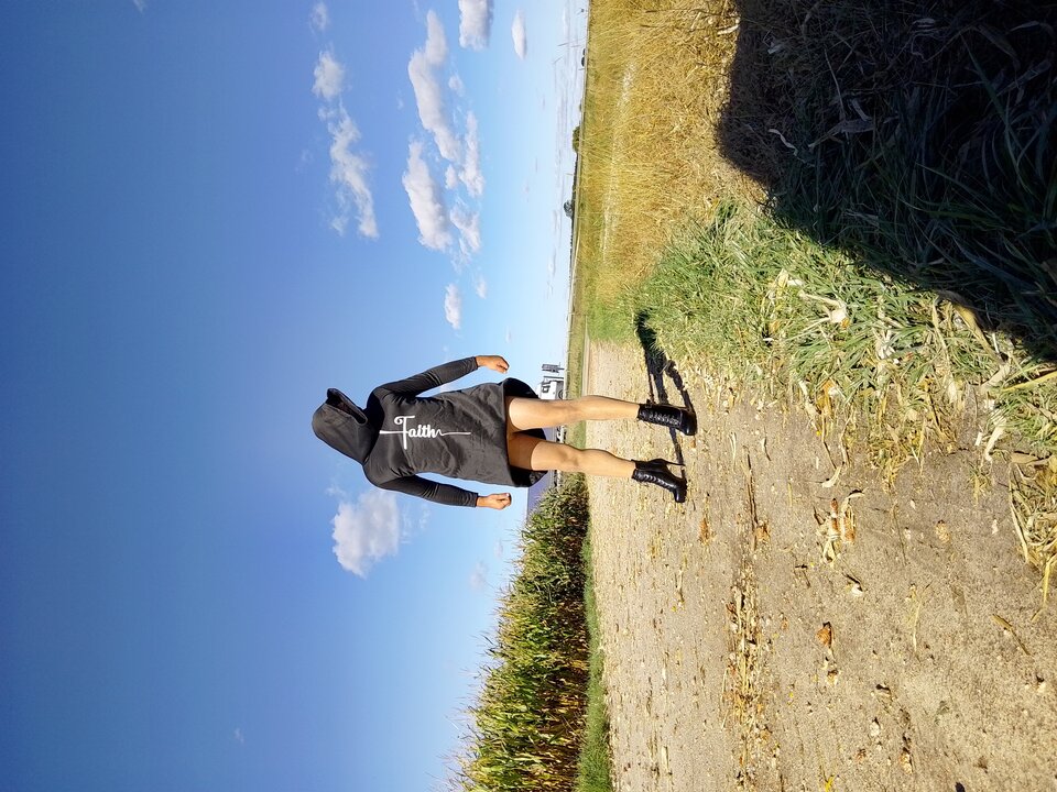 Chłopaki młócili kukurydzę miałam nadzieję że mi kombajni - 85Agnes