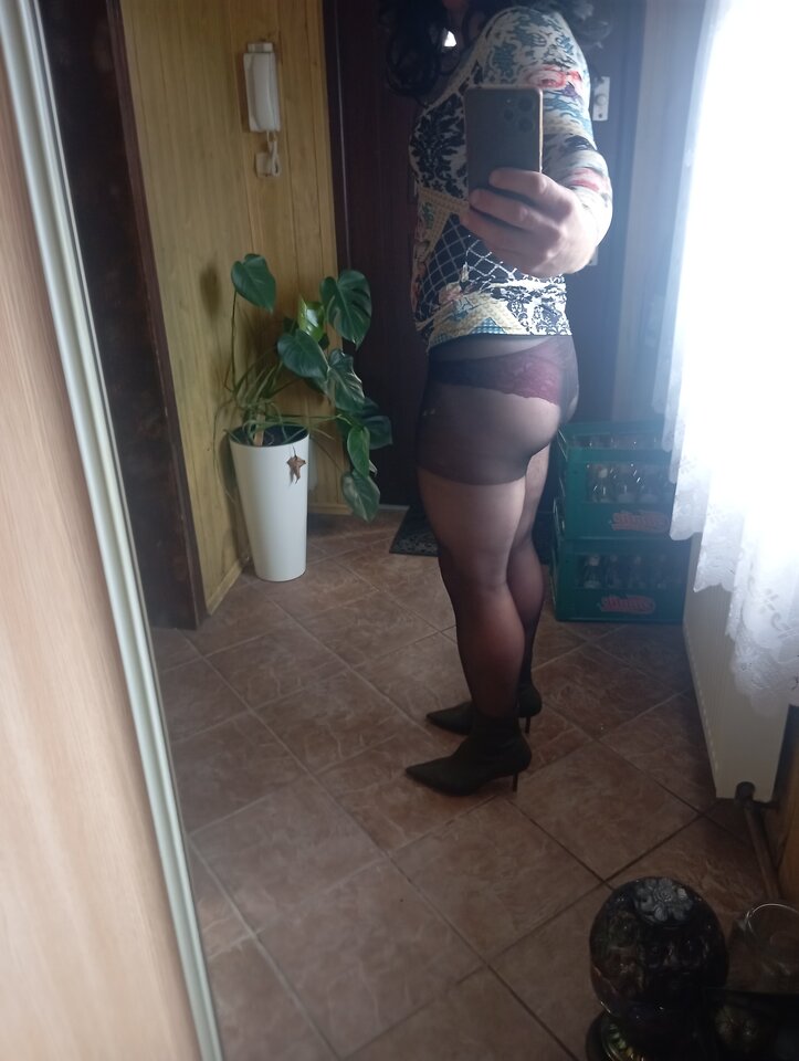 1000008345.jpg - Gerald124